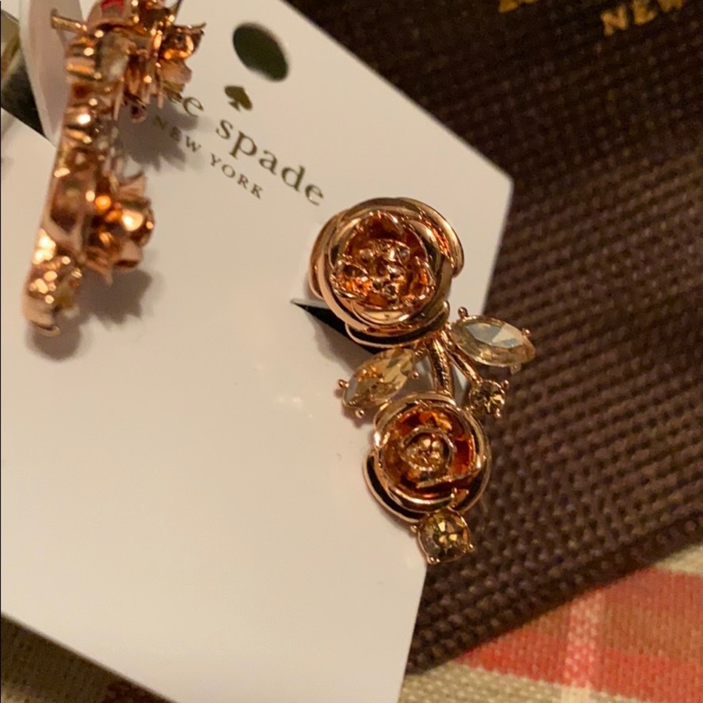 Kate spade rose gold rose style earrings NWT - Picture 3 of 3